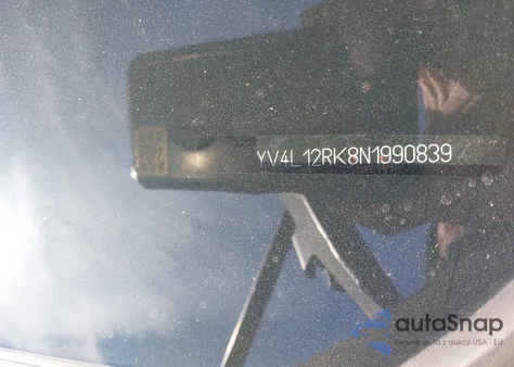 2022 Volvo Xc60 B5 Momentum z USA, uszkodzony, nr VIN YV4L12RK8N1990839